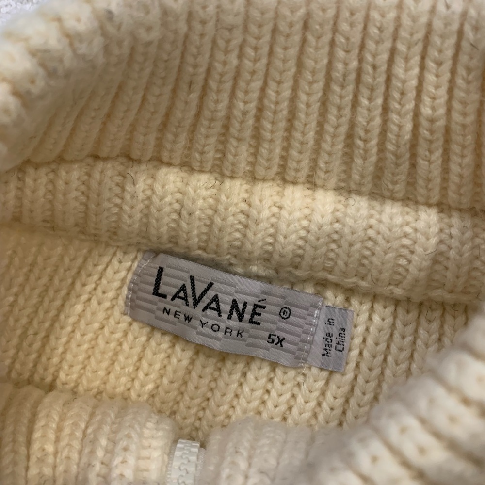 Lavane Sweater - Picture 2 of 3